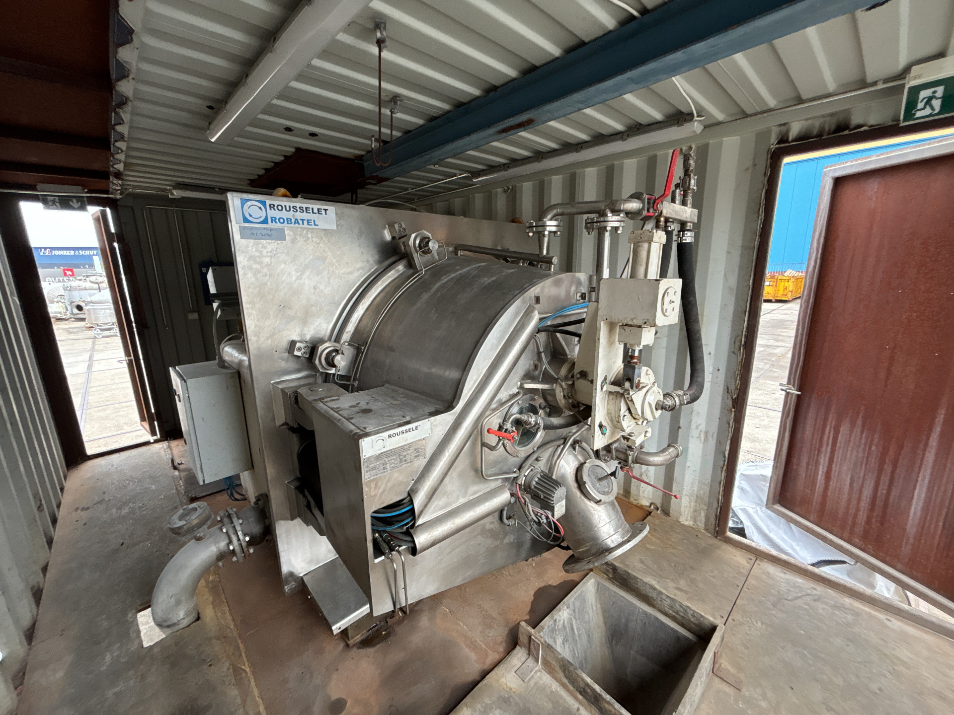 Maschine: ROUSSELET EHBL 1053-DRG (mounted in 20-foot container) - Pee Schälzentrifugen