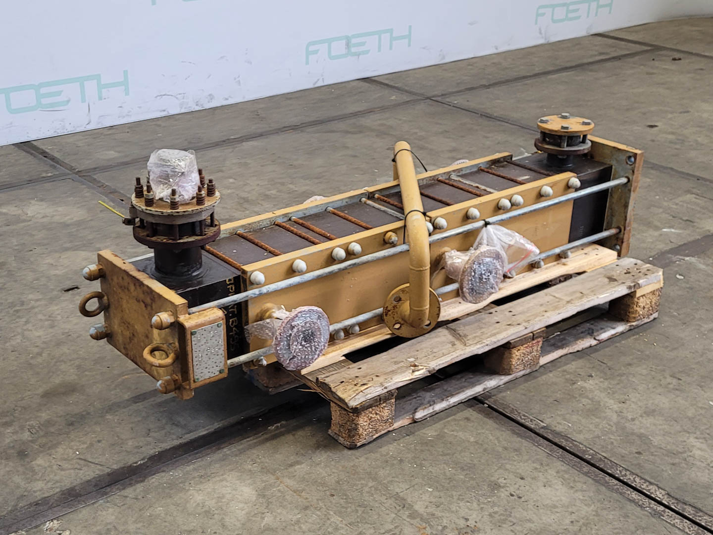 Maschine: VICARB DEUTSCHLAND Block Graphite 2m² - Shell and tube heat exchang Rohrbündelwärmetauscher