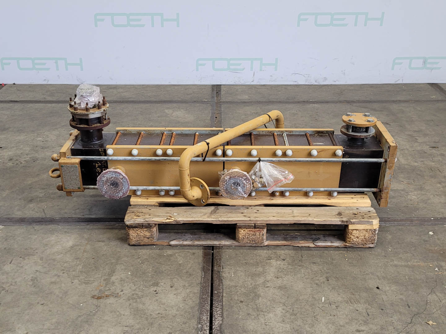 Maschine: VICARB DEUTSCHLAND Block Graphite 2m² - Shell and tube heat exchang Rohrbündelwärmetauscher