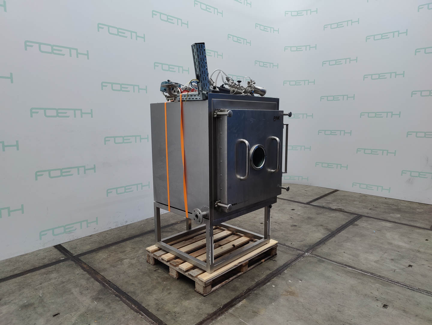 Maschine: PINK WERTHEIM VSD 650-650-120-6 2,53m²(Hastelloy C-22) - Tray dr Trockenschranken