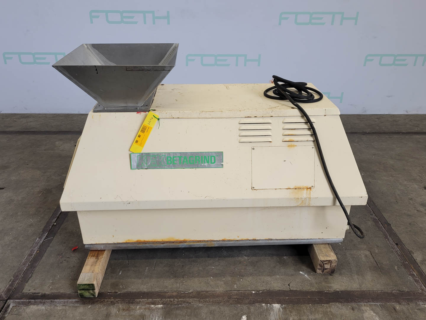 Maschine: KEMUTEC 4808 Betagrind - Sieve granulator Granuliersiebe