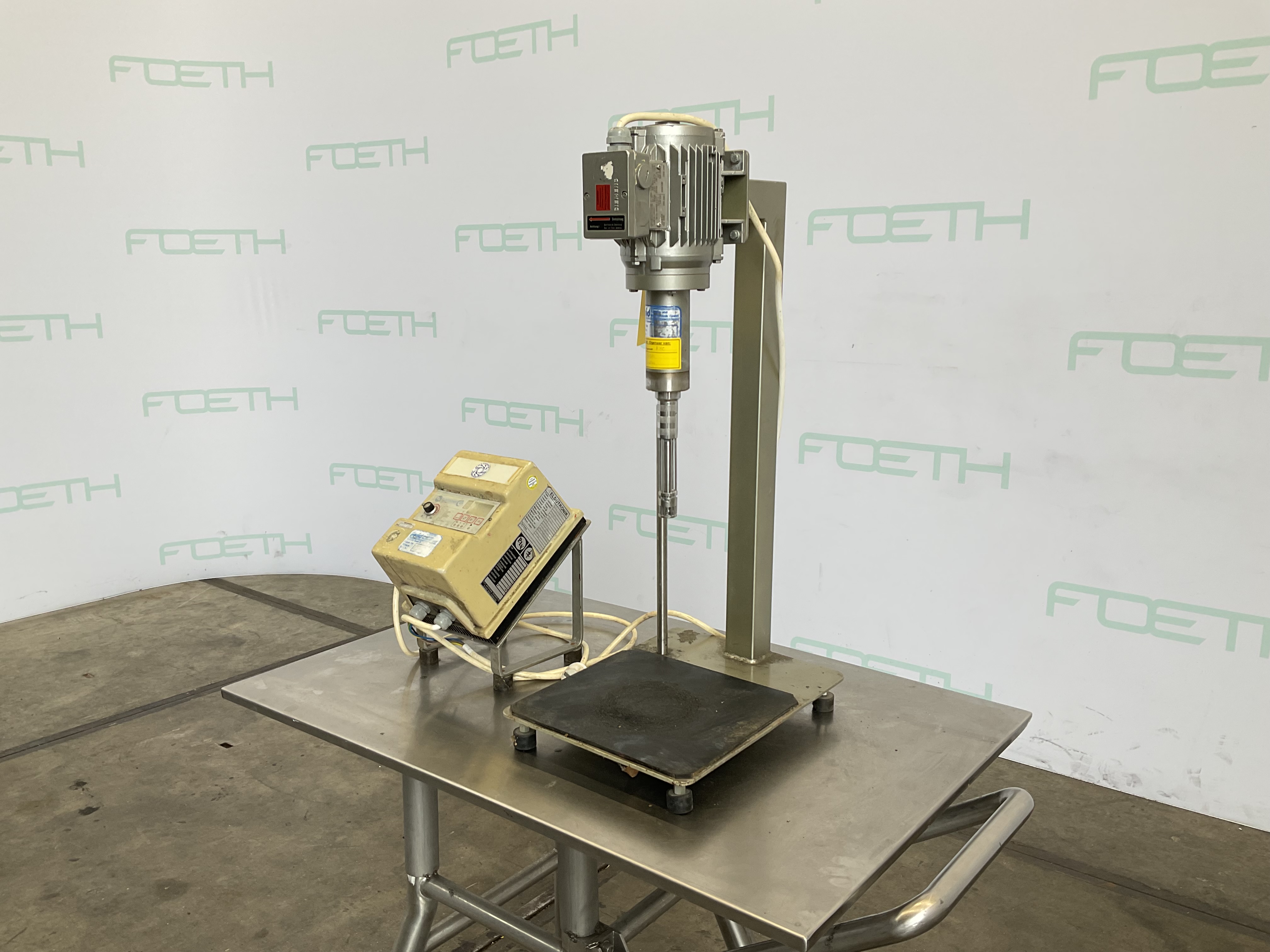 Maschine: FLUID PUMPEN UND MISCHTECHNIK  ESSEN High shear mixer - Stirrer Rührwerke