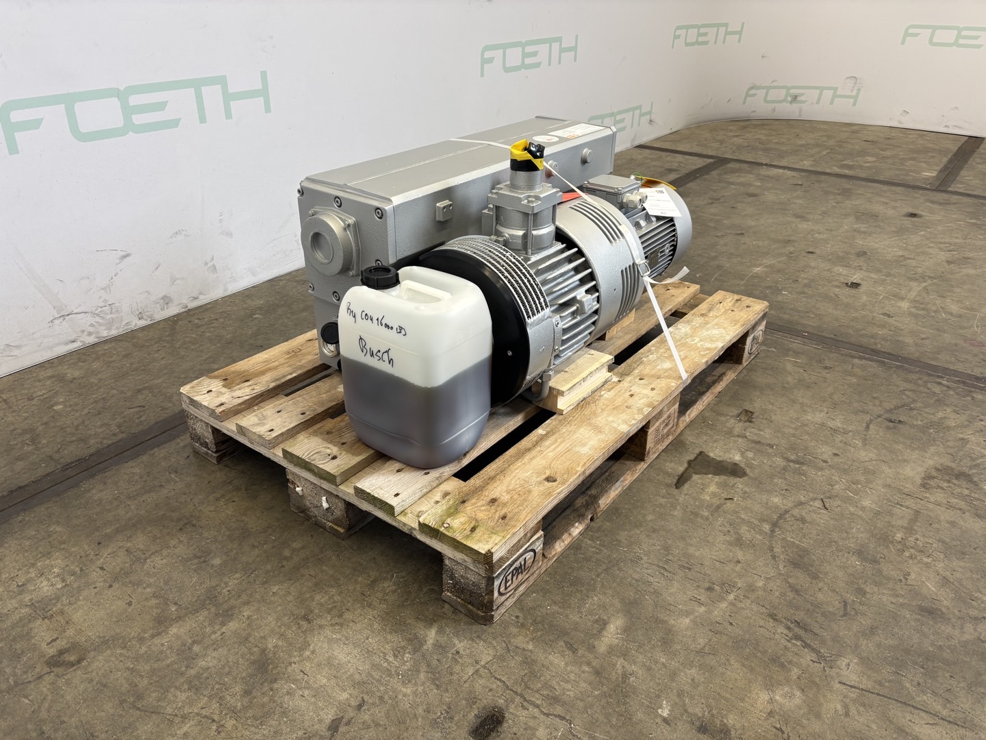 Maschine: BUSCH RA 0205 D 50 l QLXX (not used after refurbishment) Vakuumpumpen