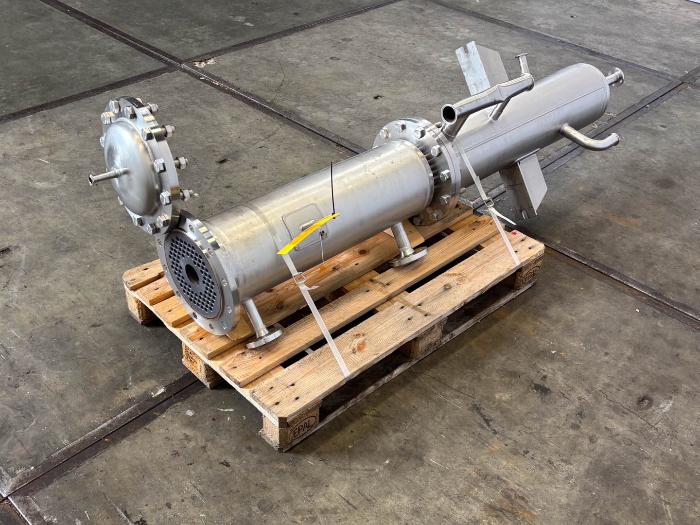 Maschine: PHARMATEC Natural circulation evaporator (5m²) - Shell and t Rohrbündelwärmetauscher