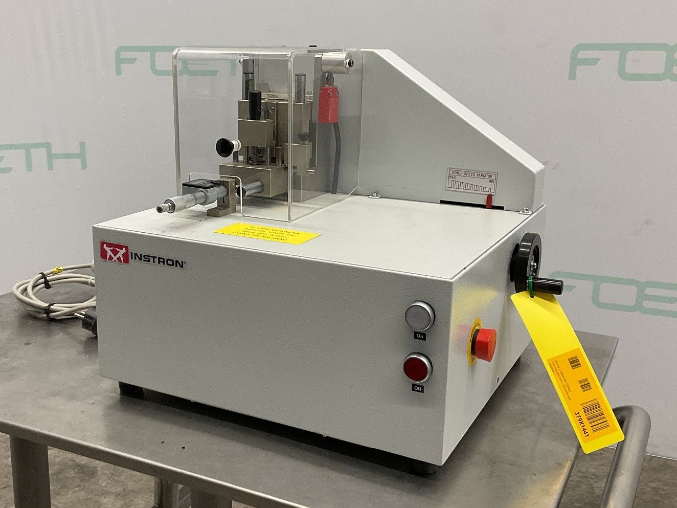 Maschine: ÌNSTRON C-6898-000 CEAST Notching Machine - Viscosity test Viskositätsmesser