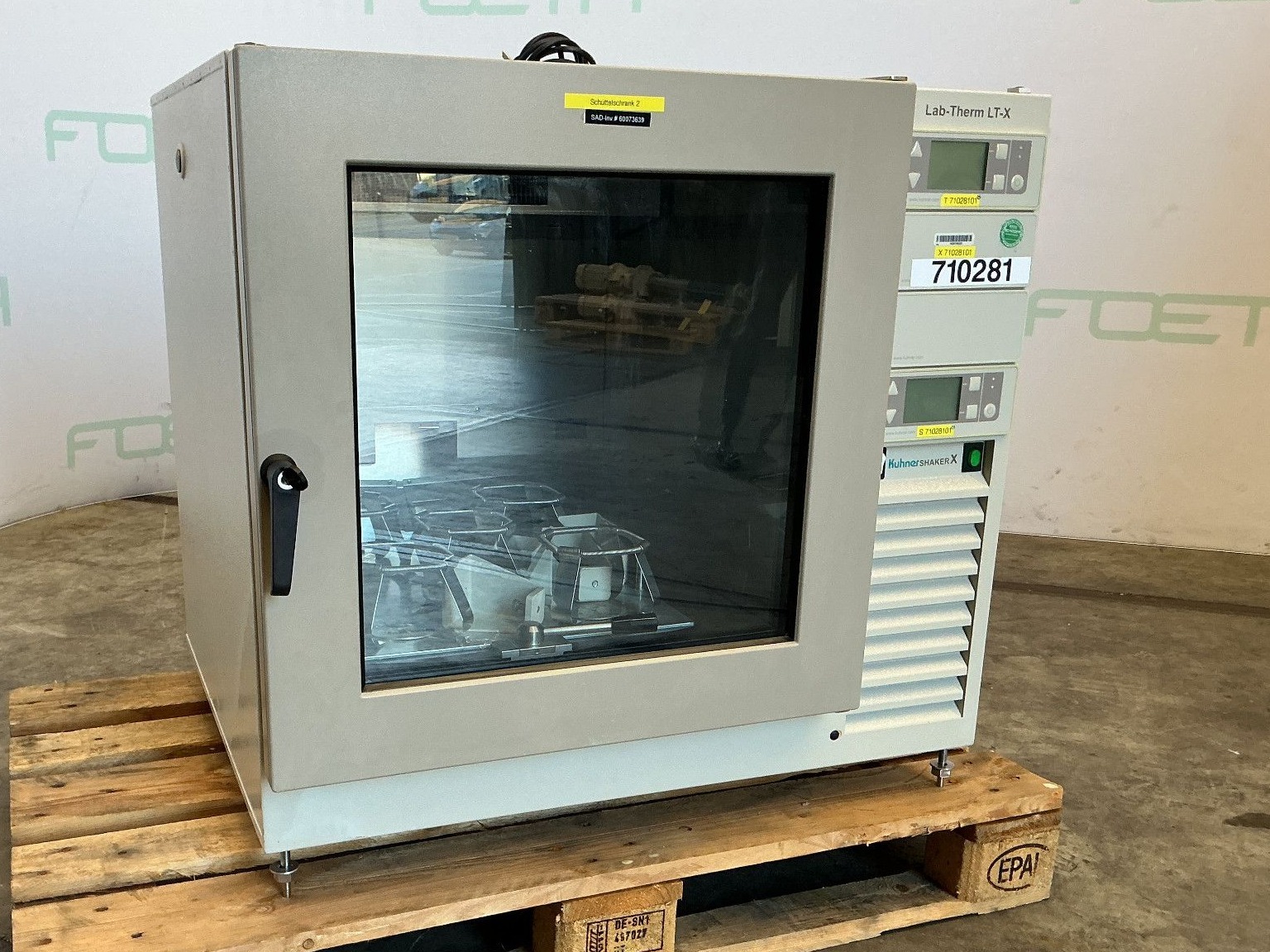 Maschine: KüHNER LT-X  Refrigerated Incubator Shaker - Drying oven Trockenofen