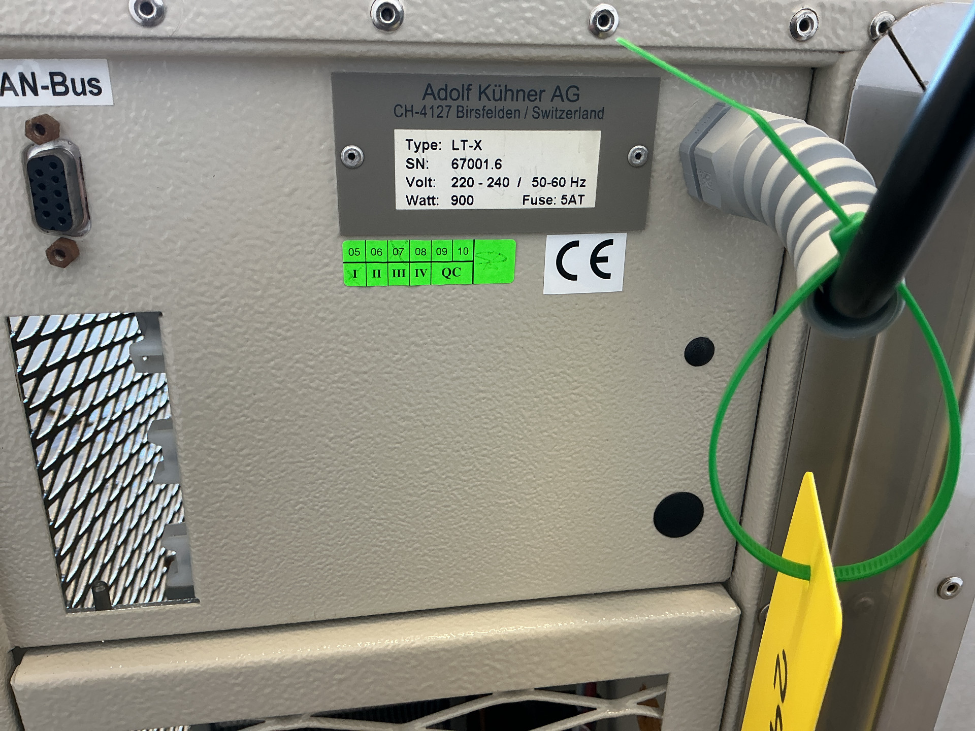 Maschine: KüHNER LT-X  Refrigerated Incubator Shaker - Drying oven Trockenofen