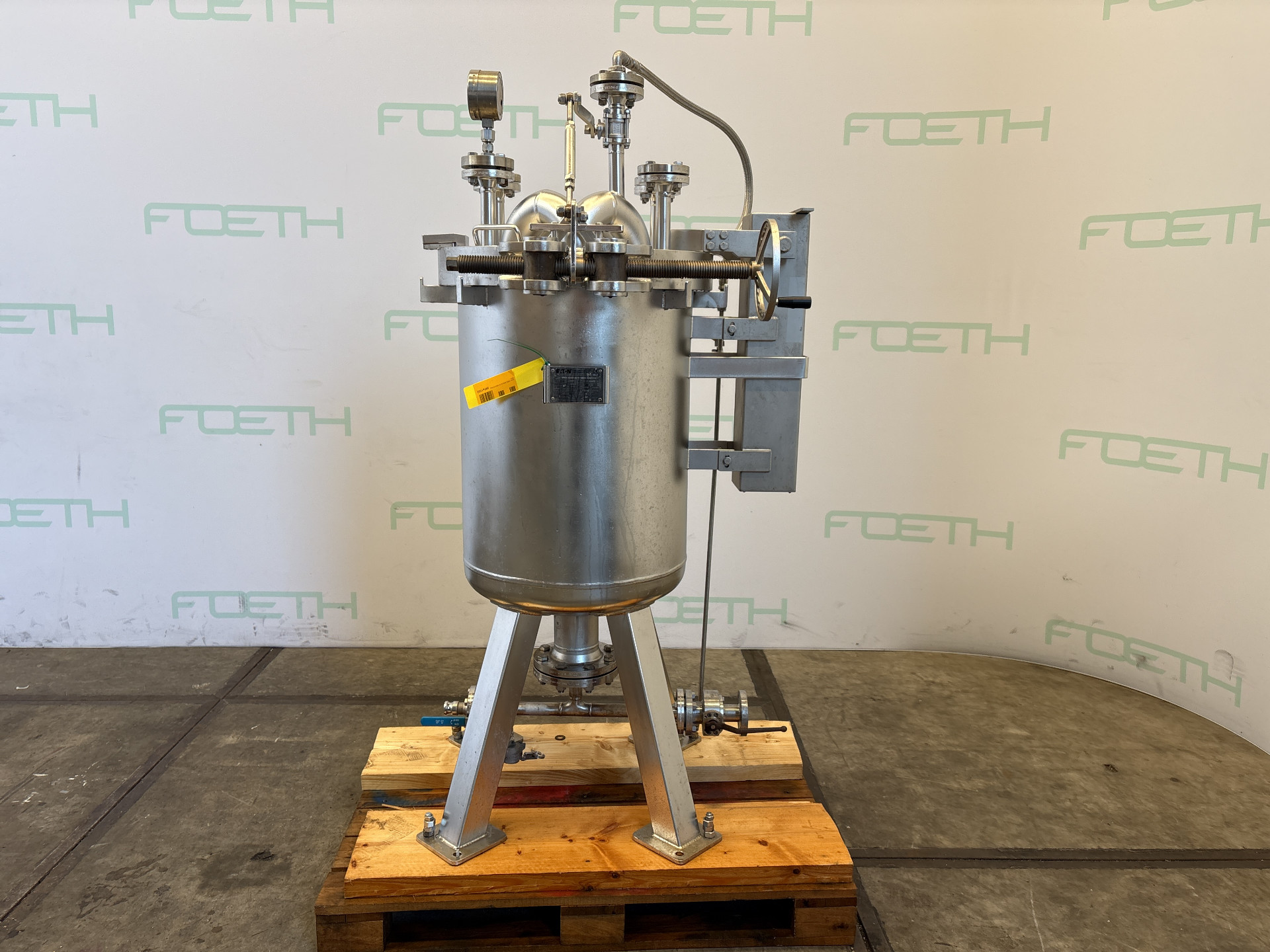 makine: EATON VMDE-0402-AC10-100DX-22 - Candle 