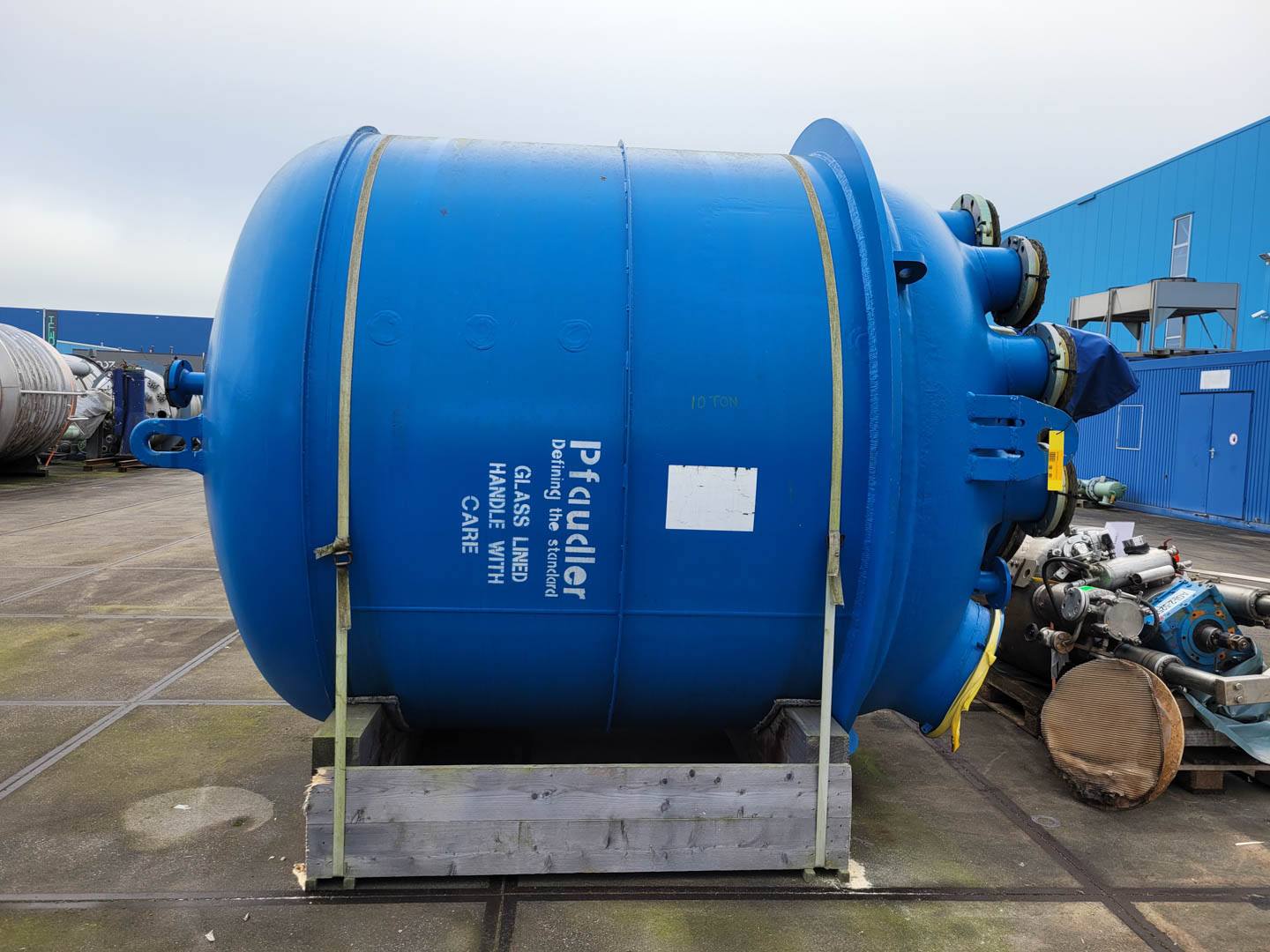 Maschine: PFAUDLER-WERKE CE10000 (reactor body, unused after refurbishment) Emaillierte Reaktoren