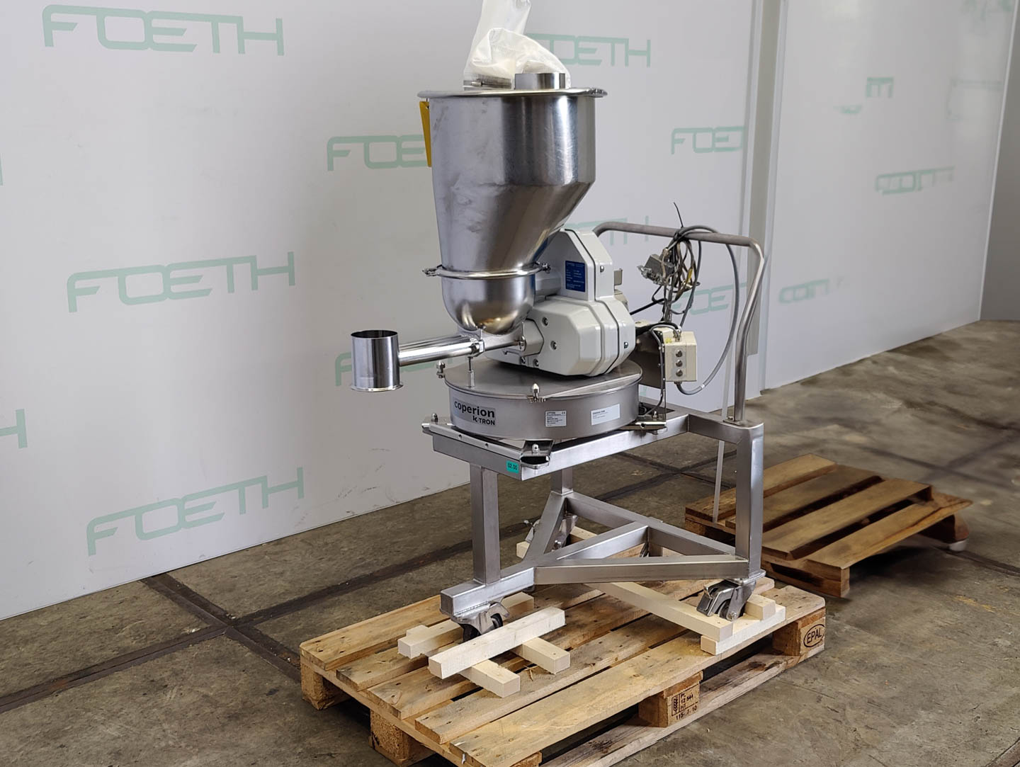 Maschine: K-TRON K2-ML-T35 loss-in-weight feeders - Metering screw Dosierschnecken