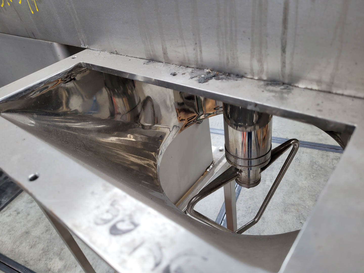 Maschine: KEK KEMUTEC BETAGRIND - Sieve granulator Rabatt