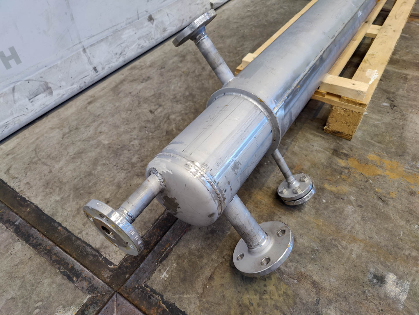 Maschine: KUEHNI finned tube heat exchanger) 6,3m² - Shell and tub Molkerei