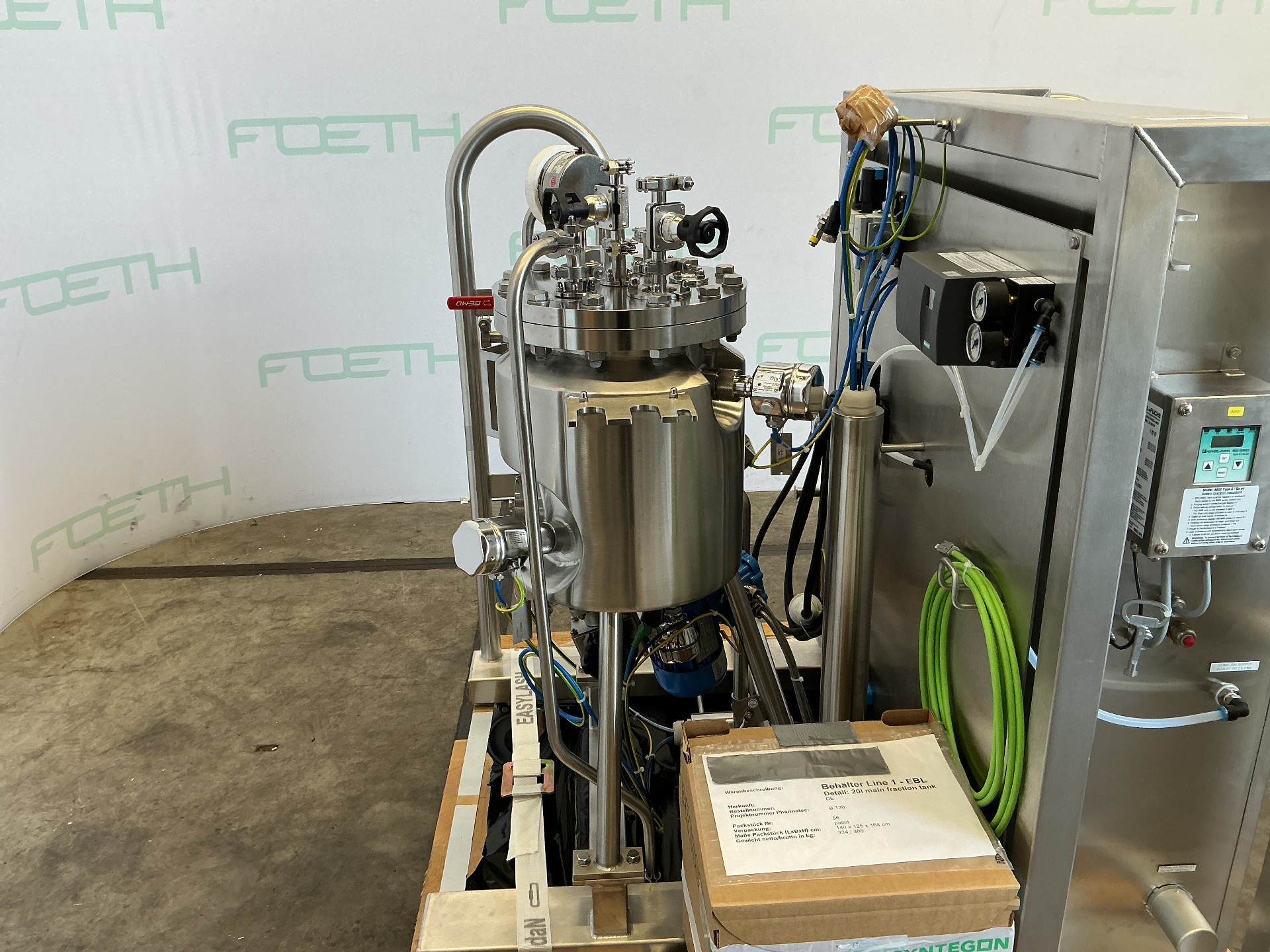 Máquina: PHARMATEC 15 Ltr mobile pharma reactor