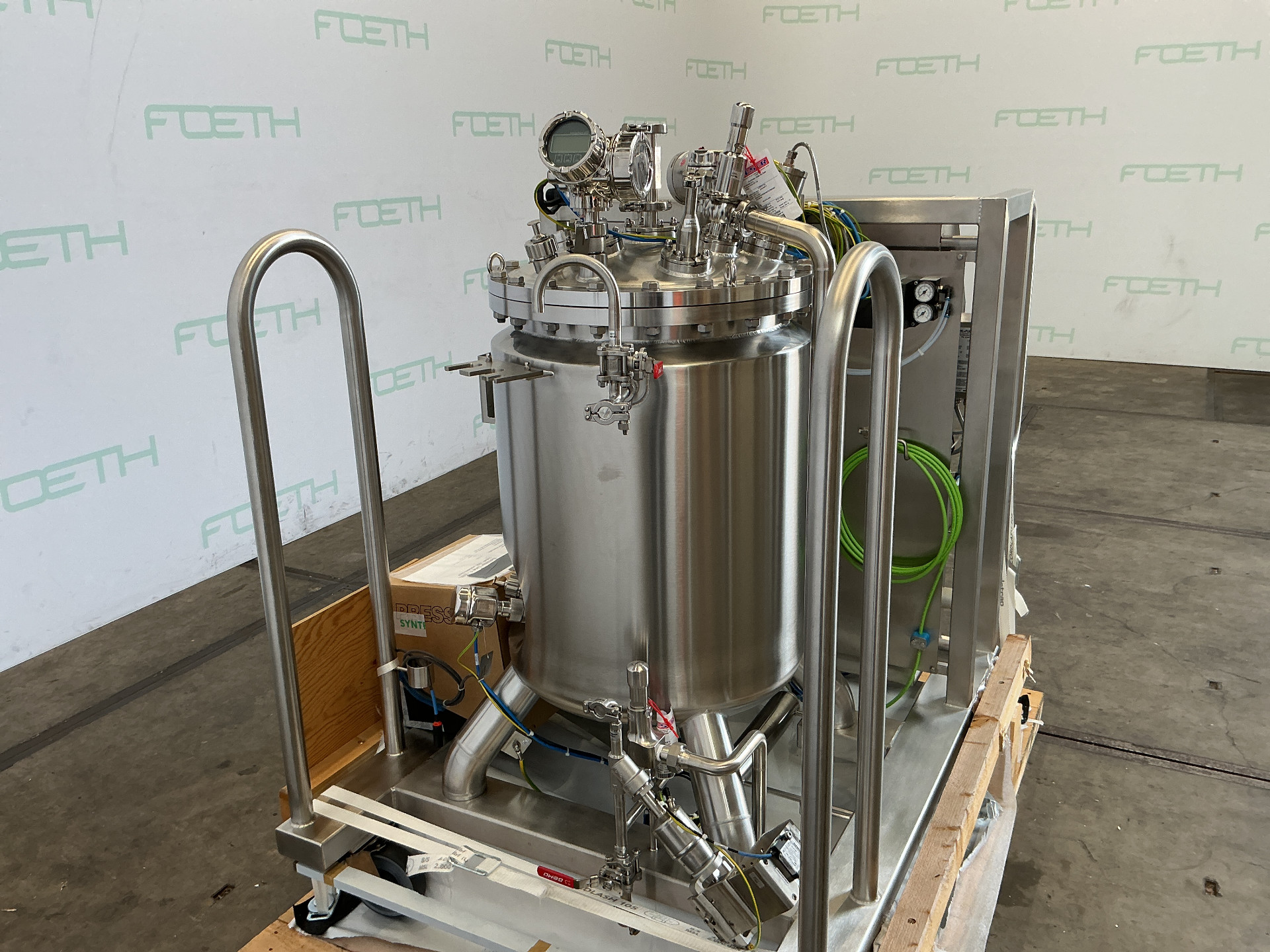 Machine: PHARMATEC 120 Ltr mobile pharma reactor