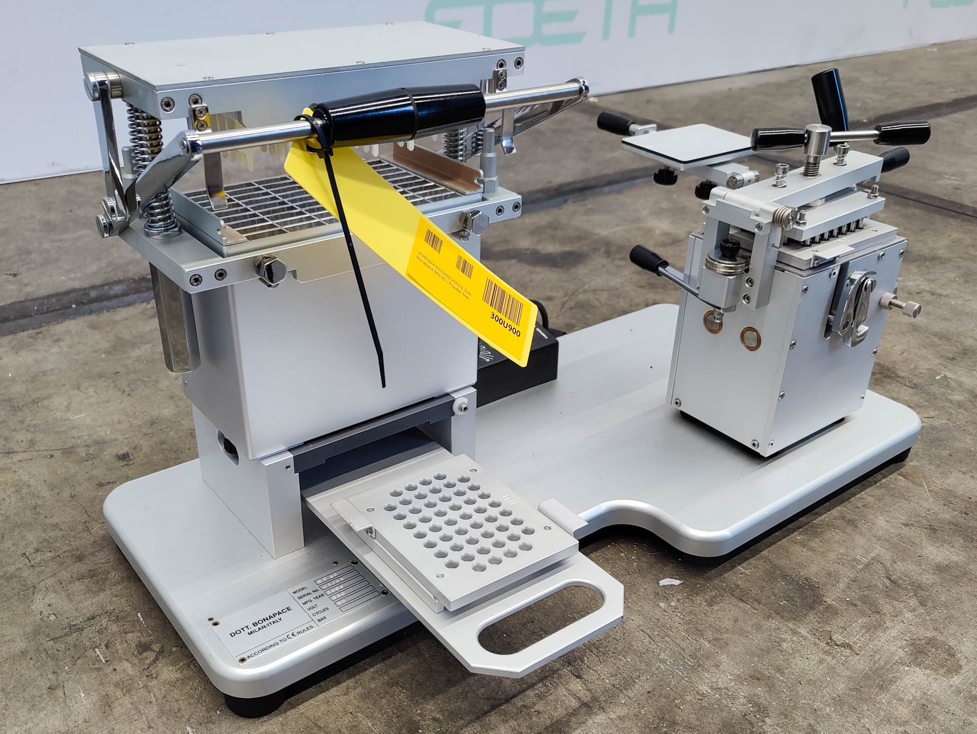 Maschine: DOTT. BONAPACE MC-50  Semi-auto Encapsulator - Powder filler Pulverabfüller