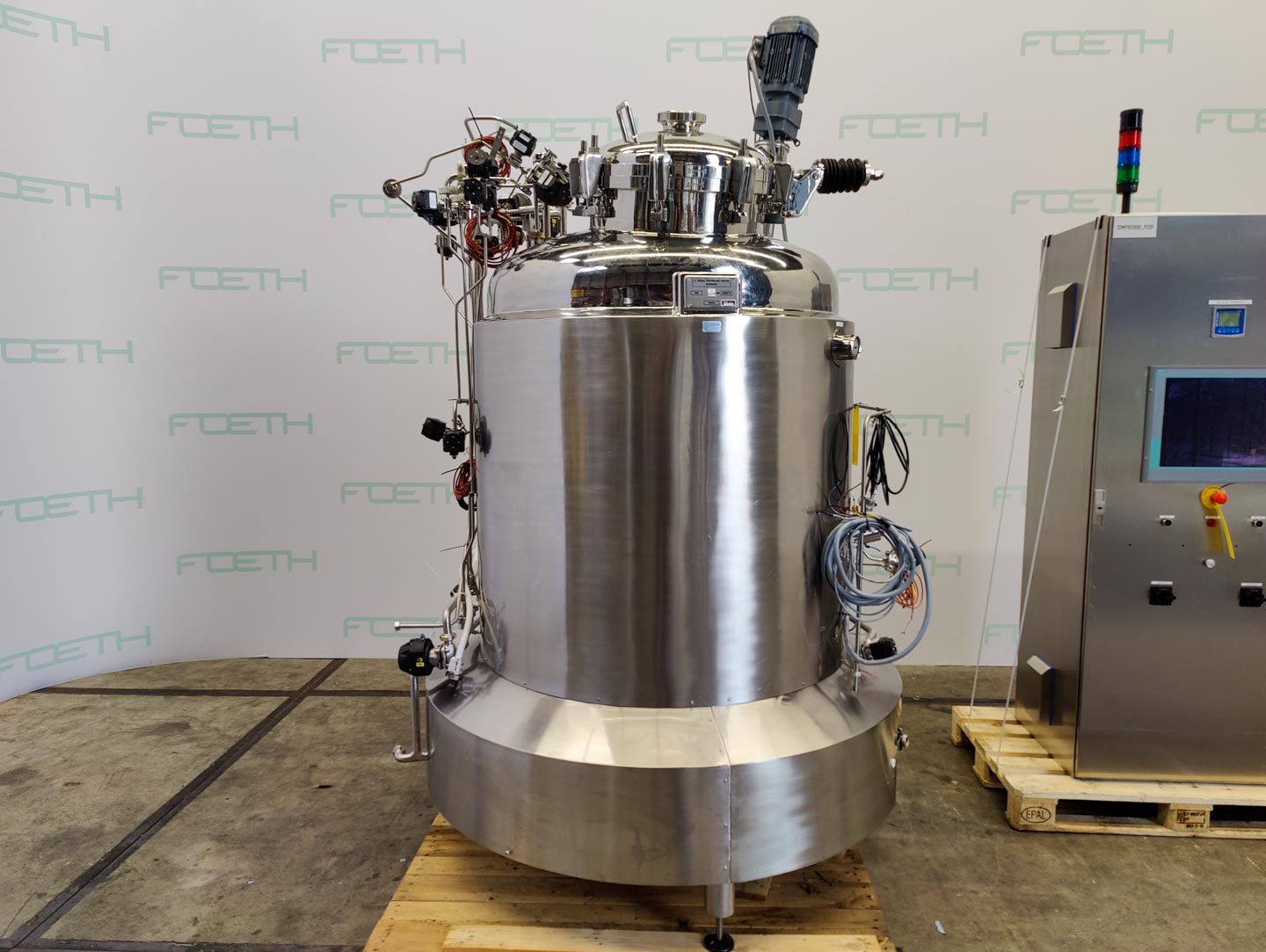 Machine: SRI VEENWOUDEN Bioreactor 1200Ltr. - 