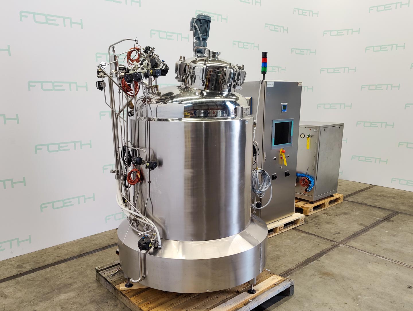 Machine: SRI VEENWOUDEN Bioreactor 1200Ltr. - 
