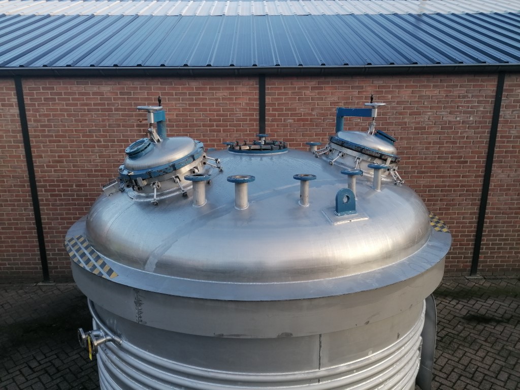 機械： CMR BREVETTI 16900 ltr - Nutsche filter