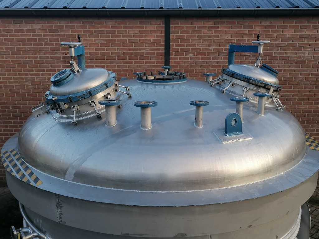 機械： CMR BREVETTI 16900 ltr - Nutsche filter