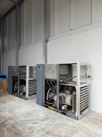 기계: ATLAS COPCO USED COMPRESSOR ATLAS COPCO