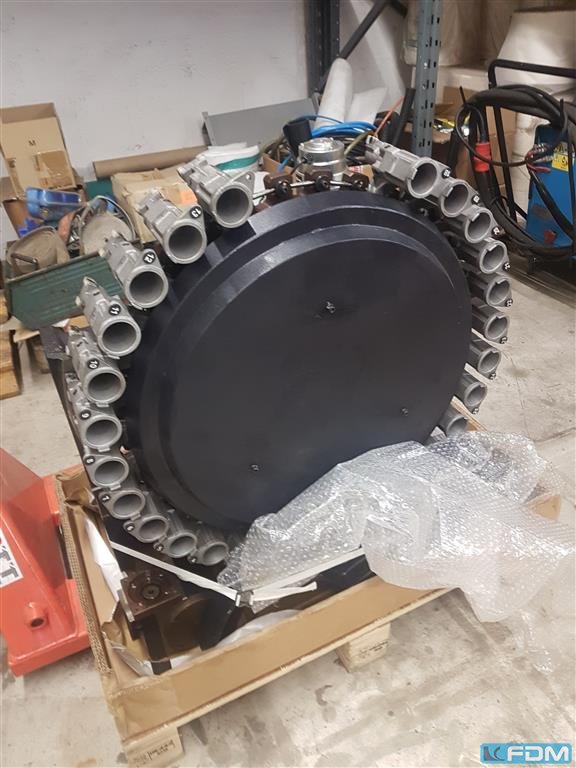 Maszyna: MAKINO PS 95 Sparepart Tool Magazine