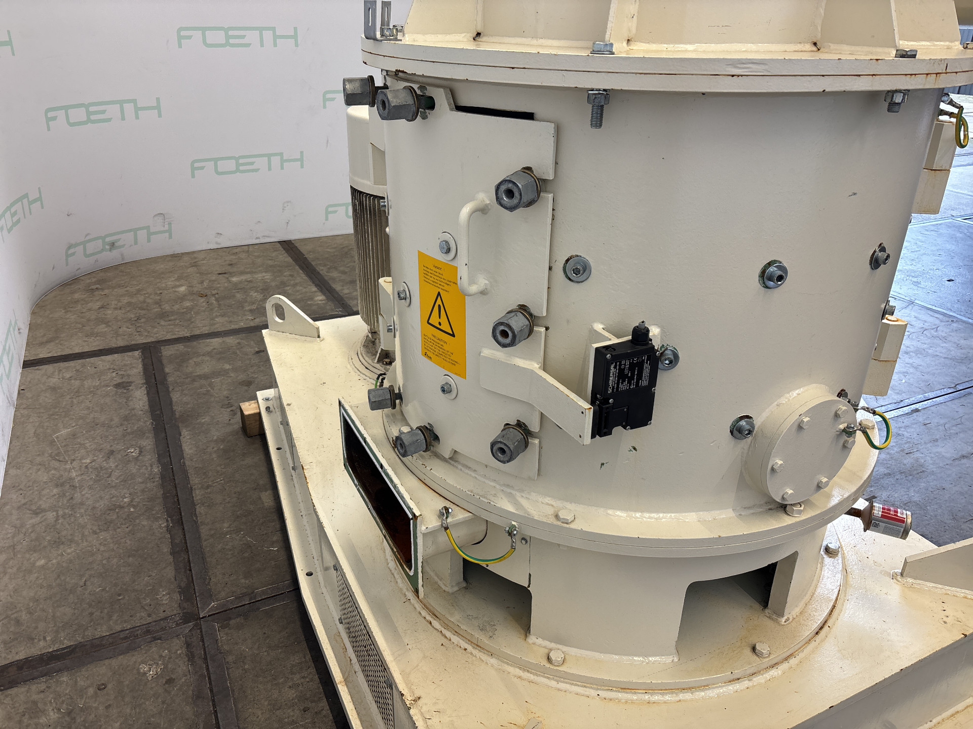Machine: GöRGENS MAHLTECHNIK  DORMAGEN G-90/4 