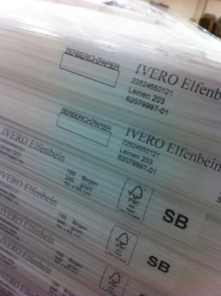 Berberich Papier Ivero Elfenbeinkarton Lager- und Restbestände – RESALE