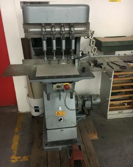 Constantin Hang 106 DTK 4 Papierbohrmaschinen – RESALE