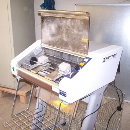 Hefter Systemform M-3000 Sonstige Papierverarbeitung – RESALE