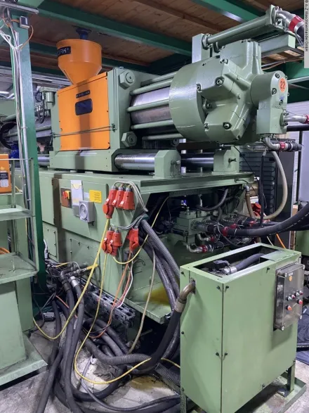 Stork ST9400-800 Spritzgiessmaschine über 5000 KN – RESALE