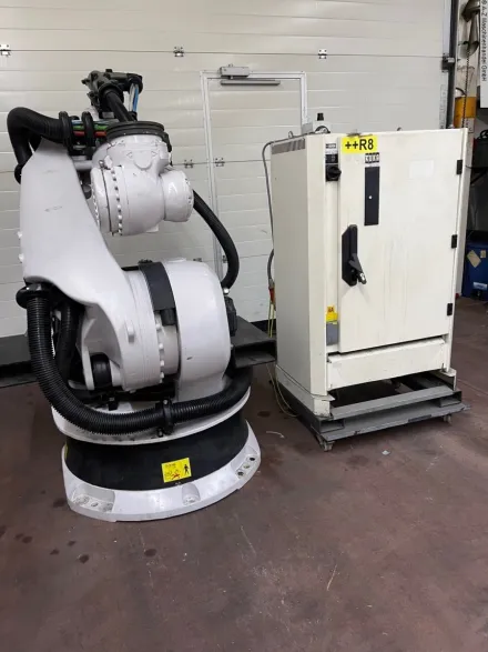 Kuka VKRC2 KR180 Roboter - Handling – RESALE