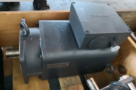 Siemens 1FT5102-0AG01-2 Motor – RESALE