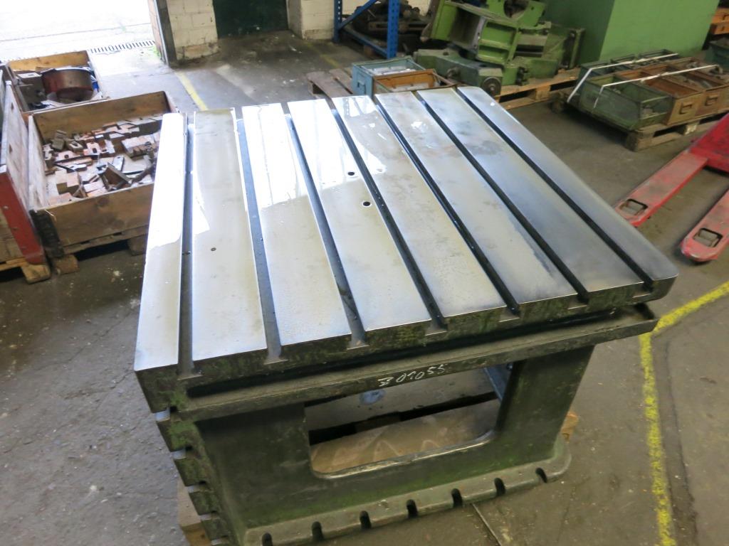 Bohrwürfeltisch