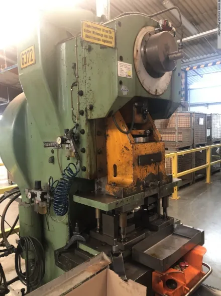 Helmerding HIW ERH 110 B Einständerexzenterpresse – RESALE