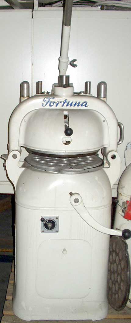 Fortuna 3 Halbautomat Brötchenherstellung  Teigteil - +Wirkmaschinen – RESALE