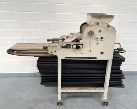 Rnk GM 250 Export Gebäck und Kuchen Gebäckformmaschinen – RESALE