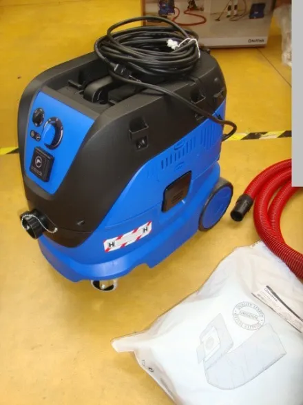 Nilfisk Alto Attix 33 2 H PC Staubabsaugung – RESALE
