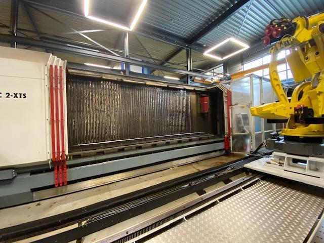 AXA VHC-2-5000 XTS CNC - FahrstÃ¤nder-Bearbeitungszentrum