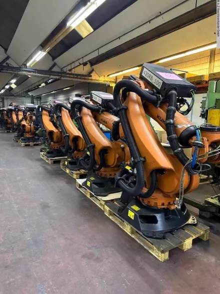 Kuka KR 210 R2700 Prime Roboter - Handling – RESALE