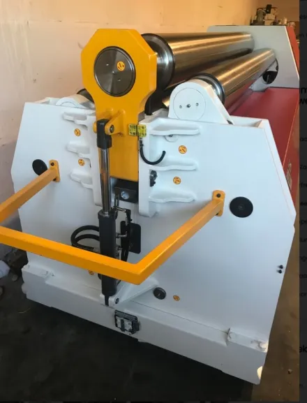 Ostas 4r ohs 1570x200 Blechbiegemaschine - 4 Walzen – RESALE