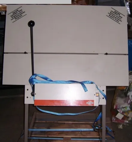 Bacher 2045 Plattenstanze und Plattenabkanter – RESALE