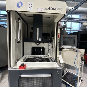 Makino EDNC 40 EDM Die Sinker/ (Erodiermaschine (Funken) – RESALE