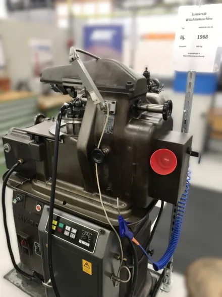 Mikron 102.05 MPS Fräsmaschine - Universal – RESALE