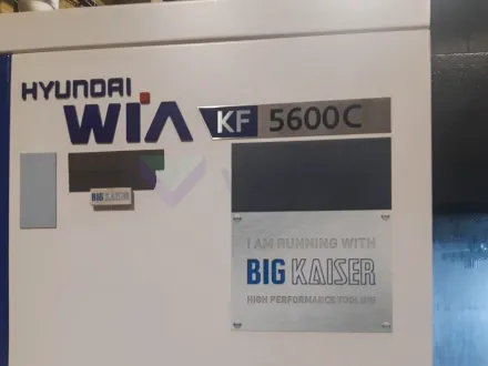 Hyundai WIA KF5600C Vertikales -Bearbeitungszentrum – RESALE