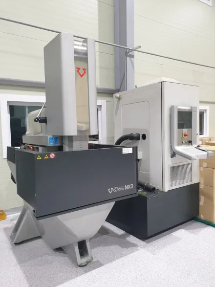 Ona NX3F Durchdringungs-Erodiermaschine – RESALE