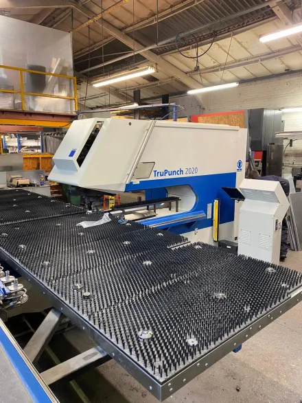 Trumpf TruPunch 2020 CNC-Stanzmaschine – RESALE