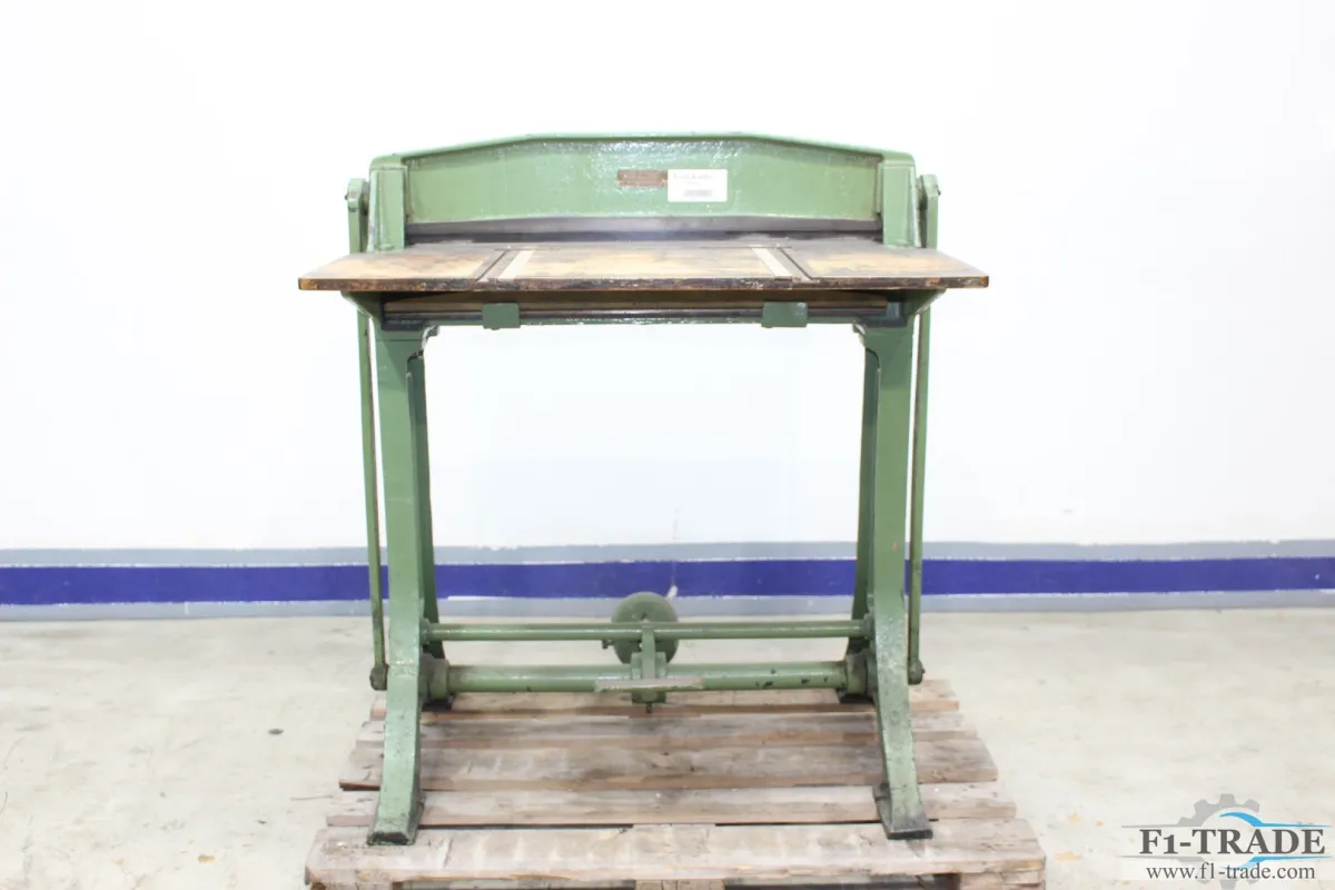Emil Kahle N80 Creasing Machine - manuell