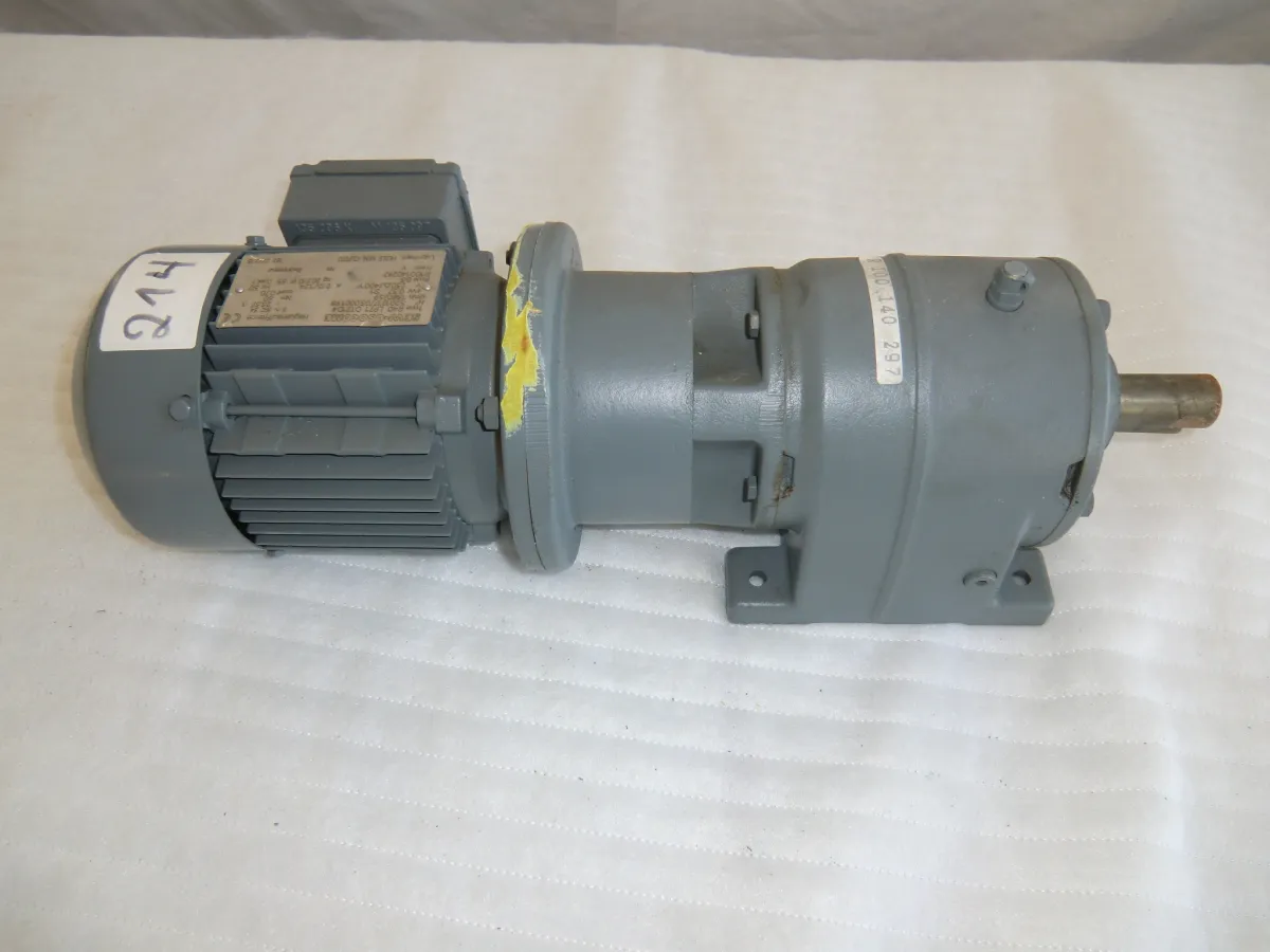 SEW USOCOME Getriebemotor 0,37 kW, 59 U/min