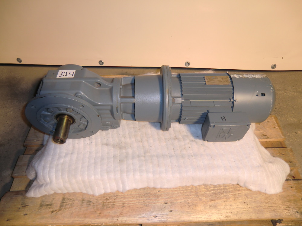 SEW Eurodrive Getriebemotor 1,8 kw 132 U/min