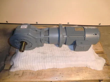 Sew Eurodrive Getriebemotor 1,8 kw 132 U/min – RESALE